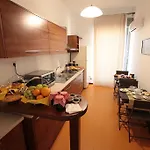 Tarì 4*