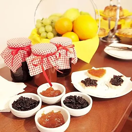 Bed & Breakfast Tari Syracuse