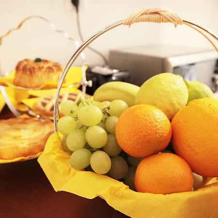 Tari Συρακούσες